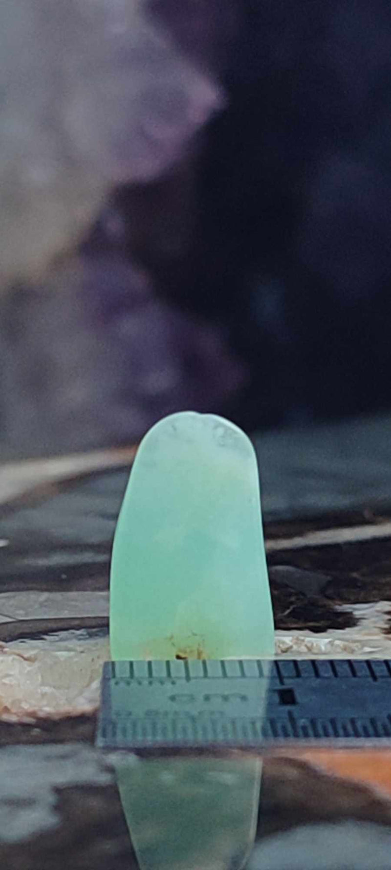 Загрузить изображение в просмотрщик галереи, Chrysoprase du Kazakhstan pierre roulée Grade &quot;Extra&quot; Chrysoprase pierre roulée Dans la besace du p&#39;tit Poucet (Boutique Officielle)
