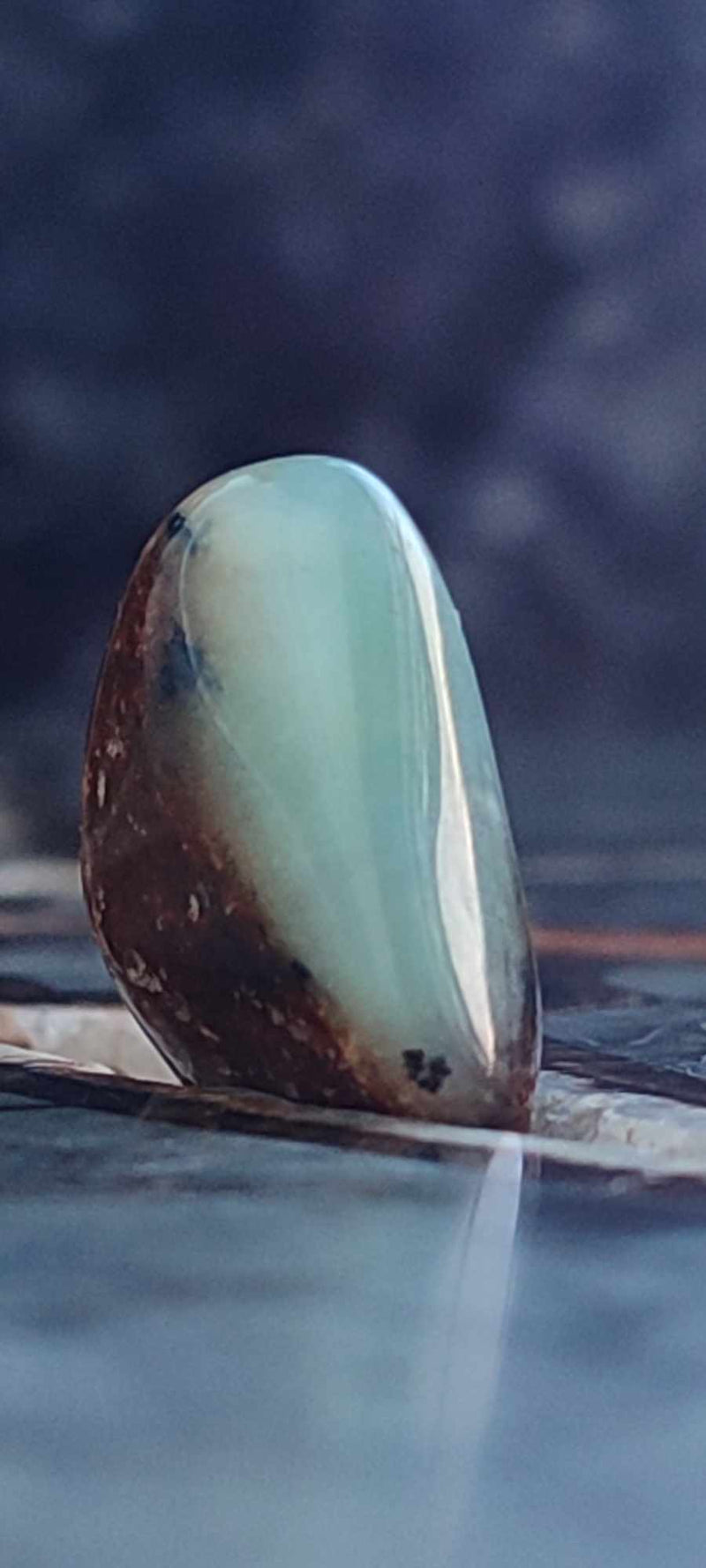 Загрузить изображение в просмотрщик галереи, Chrysoprase du Kazakhstan pierre roulée Grade &quot;Extra&quot; Chrysoprase pierre roulée Dans la besace du p&#39;tit Poucet (Boutique Officielle)
