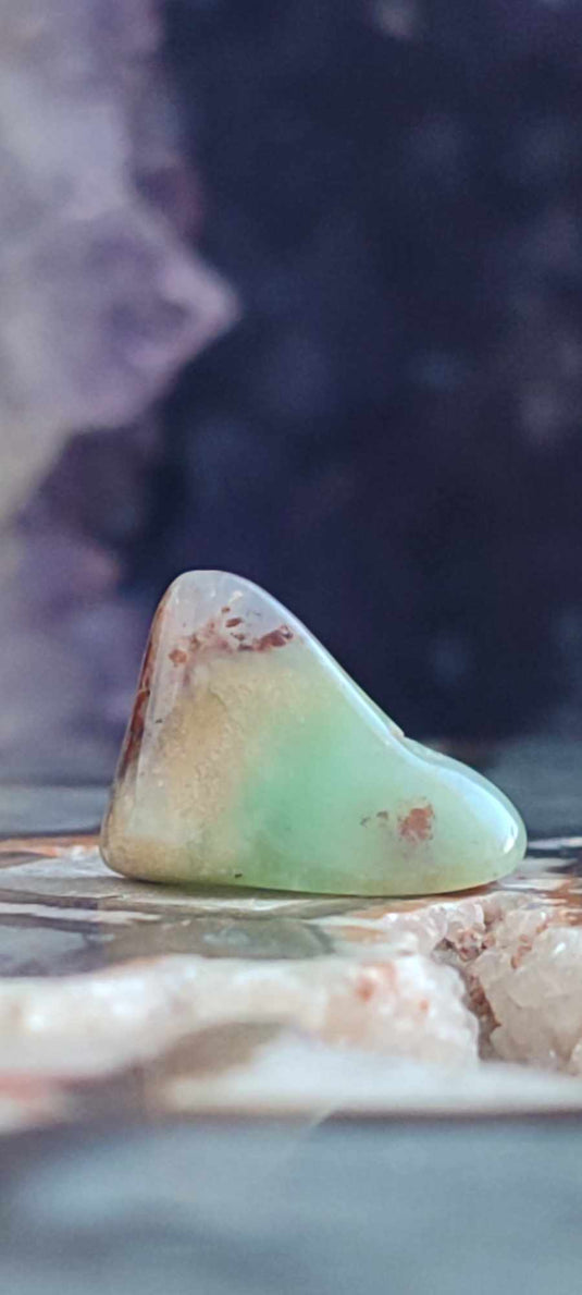 Chrysoprase du Kazakhstan pierre roulée Grade "Extra" Chrysoprase pierre roulée Dans la besace du p'tit Poucet (Boutique Officielle)