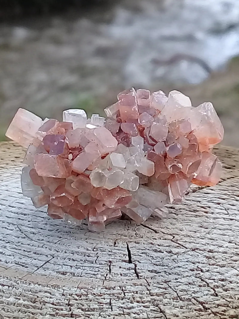 Carica immagine in Galleria Viewer, Aragonite Spoutnik d&#39;Espagne pierre brute Grade A++++ Aragonite Spoutnik pierre brute Dans la besace du p&#39;tit Poucet (Boutique Officielle)
