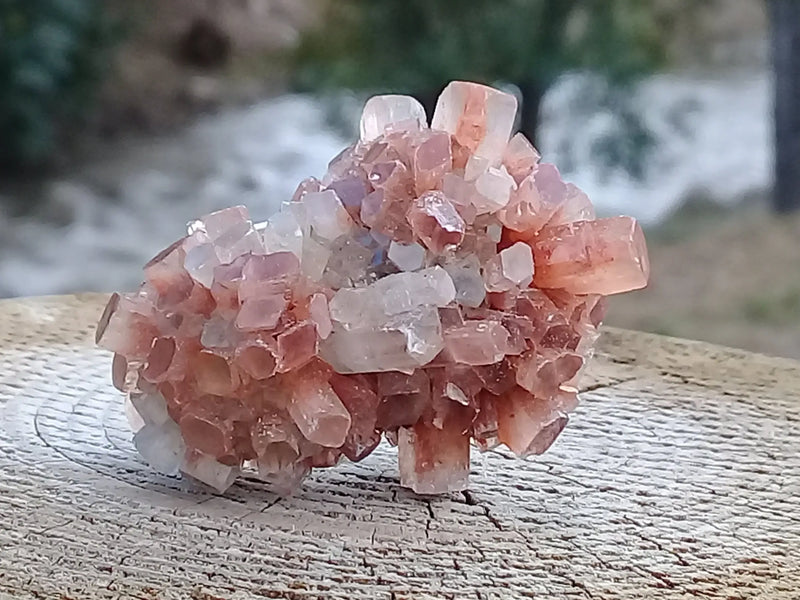 Carica immagine in Galleria Viewer, Aragonite Spoutnik d&#39;Espagne pierre brute Grade A++++ Aragonite Spoutnik pierre brute Dans la besace du p&#39;tit Poucet (Boutique Officielle)
