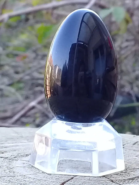 Tantra-Yoni-Ei aus schwarzem Obsidian aus Mexiko, mittleres Modell