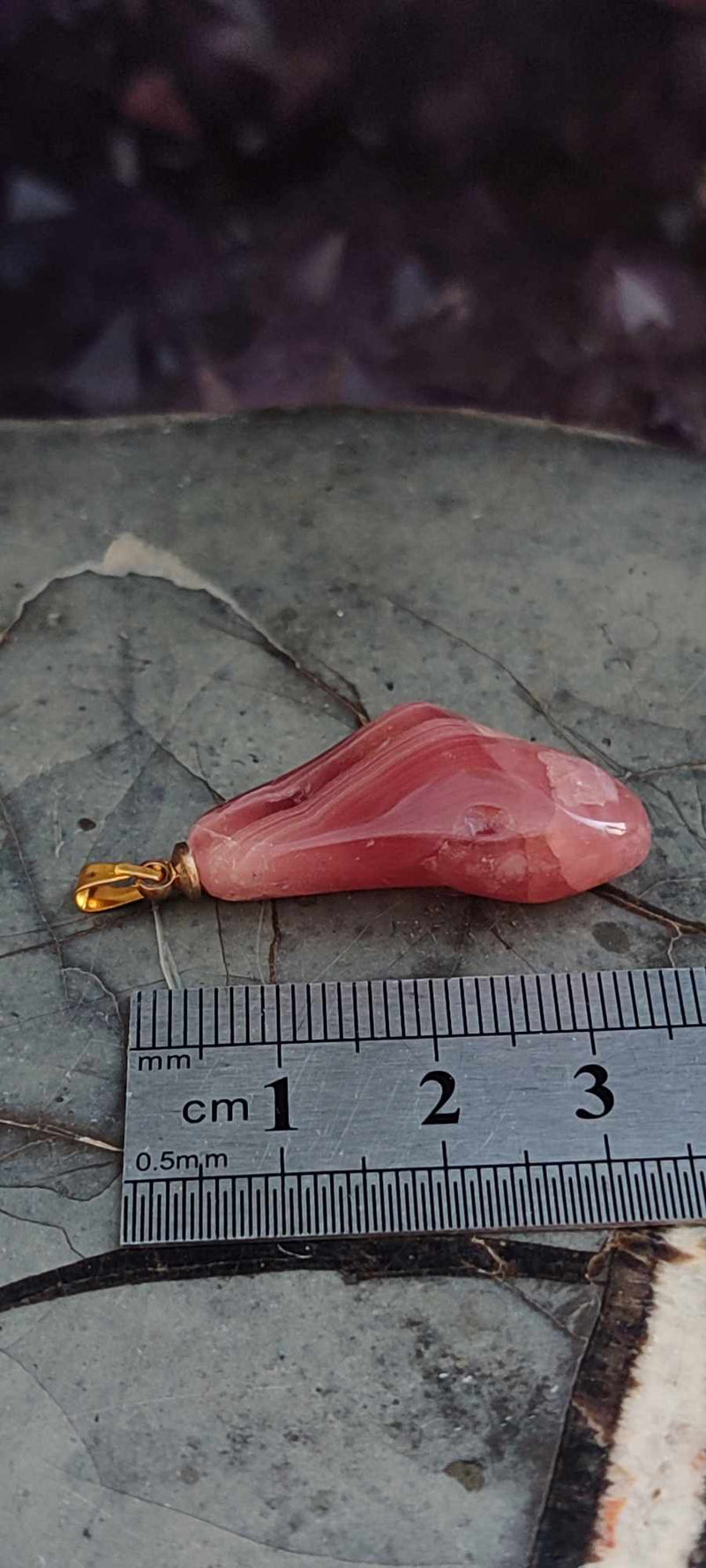 Загрузить изображение в просмотрщик галереи, Rhodochrosite cristallisée du Pérou pendentif Grade &quot;Extra&quot; (fourni avec cordon) Rhodochrosite cristallisée du Pérou pendentif Grade &quot;Extra&quot; Dans la besace du p&#39;tit Poucet (Boutique Officielle)
