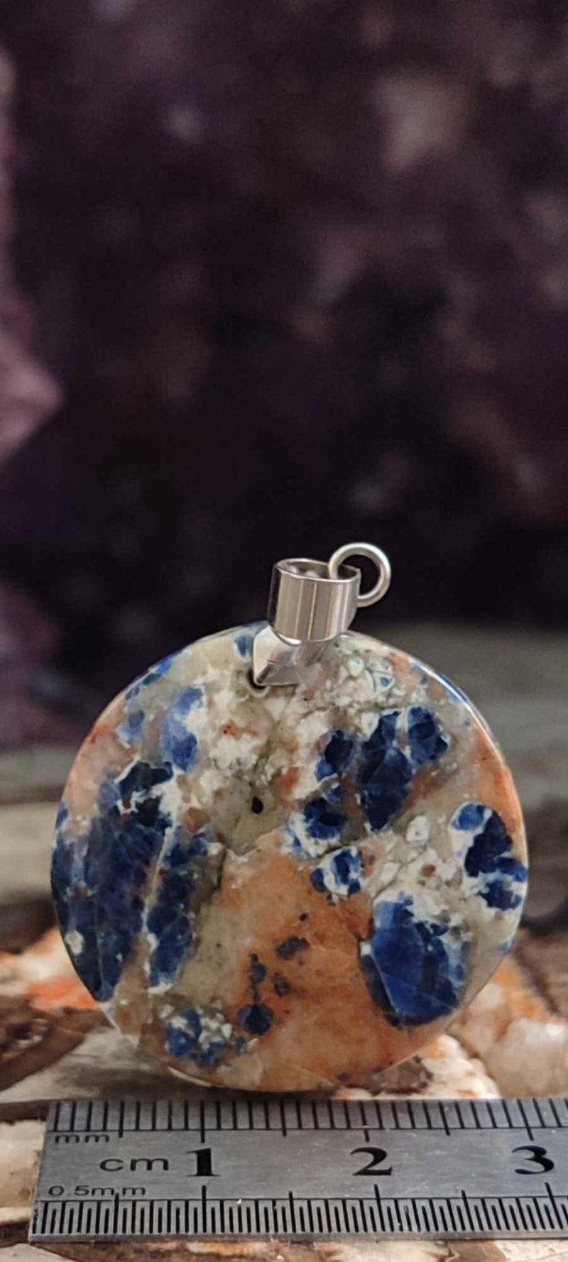 Carica immagine in Galleria Viewer, Sodalite couché de soleil du Brésil pendentif Grade A++++ &quot;Rare&quot; Sodalite coucher de soleil Sodalite/Calcite orange pendentif Dans la besace du p&#39;tit Poucet (Boutique Officielle)
