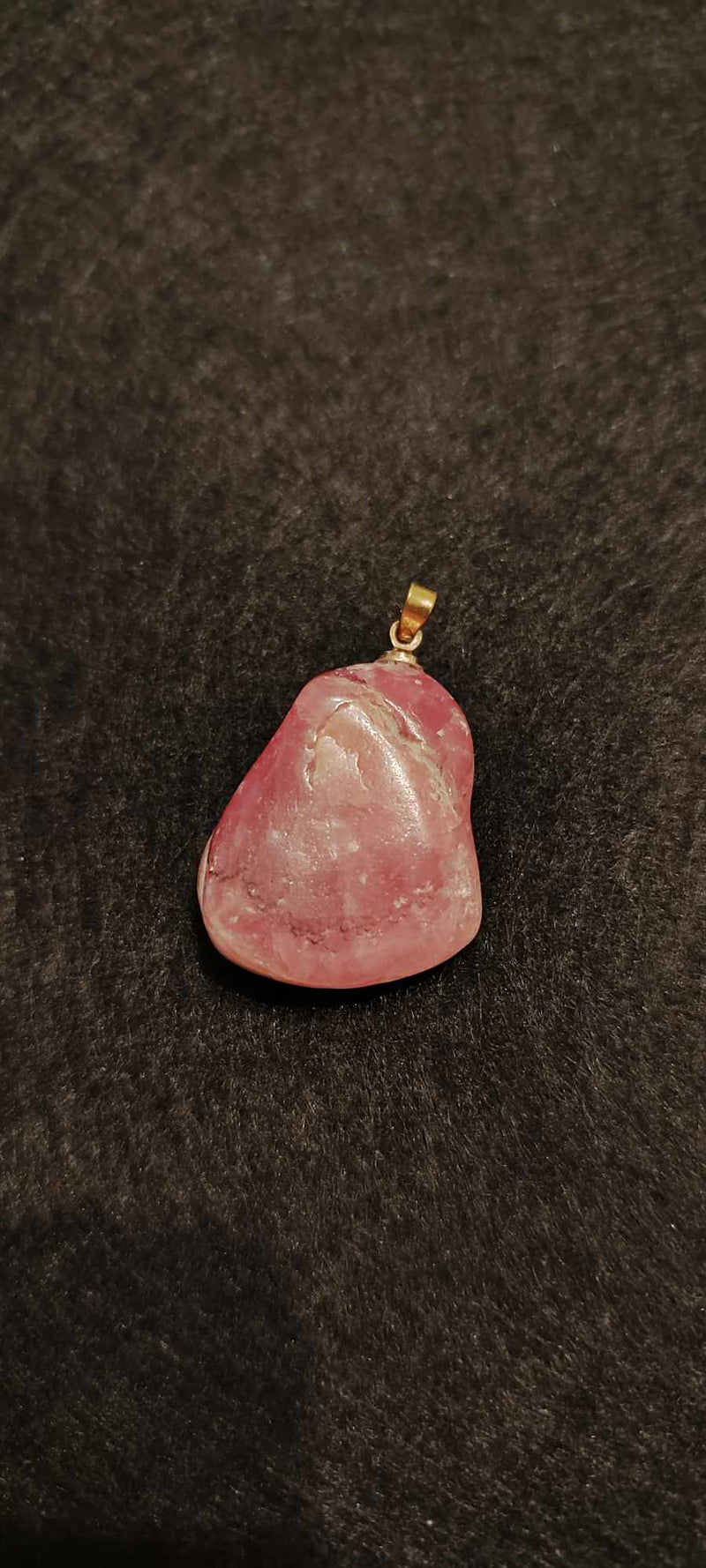 Laden Sie das Bild in Galerie -Viewer, Rhodochrosite cristallisée du Pérou pendentif Grade &quot;Extra&quot; (fourni avec cordon) Dans la besace du p&#39;tit Poucet (Boutique Officielle)
