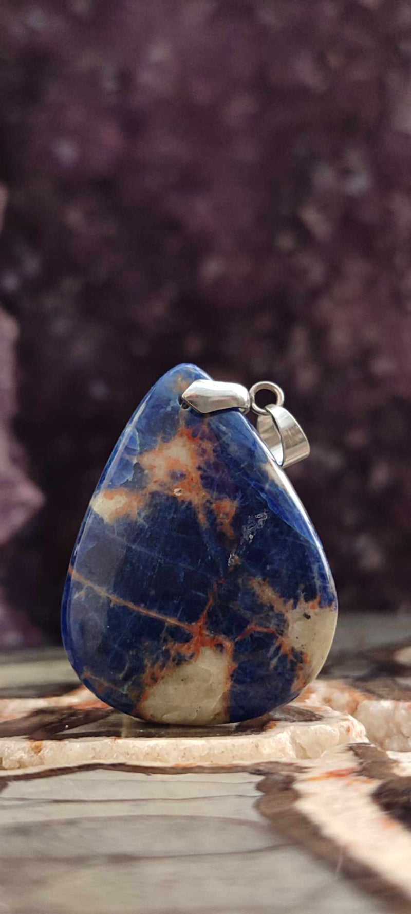 Загрузить изображение в просмотрщик галереи, Sodalite coucher de soleil du Brésil pendentif Grade A++++ &quot;Rare&quot; Sodalite coucher de soleil Sodalite/Calcite orange pendentif Dans la besace du p&#39;tit Poucet (Boutique Officielle)
