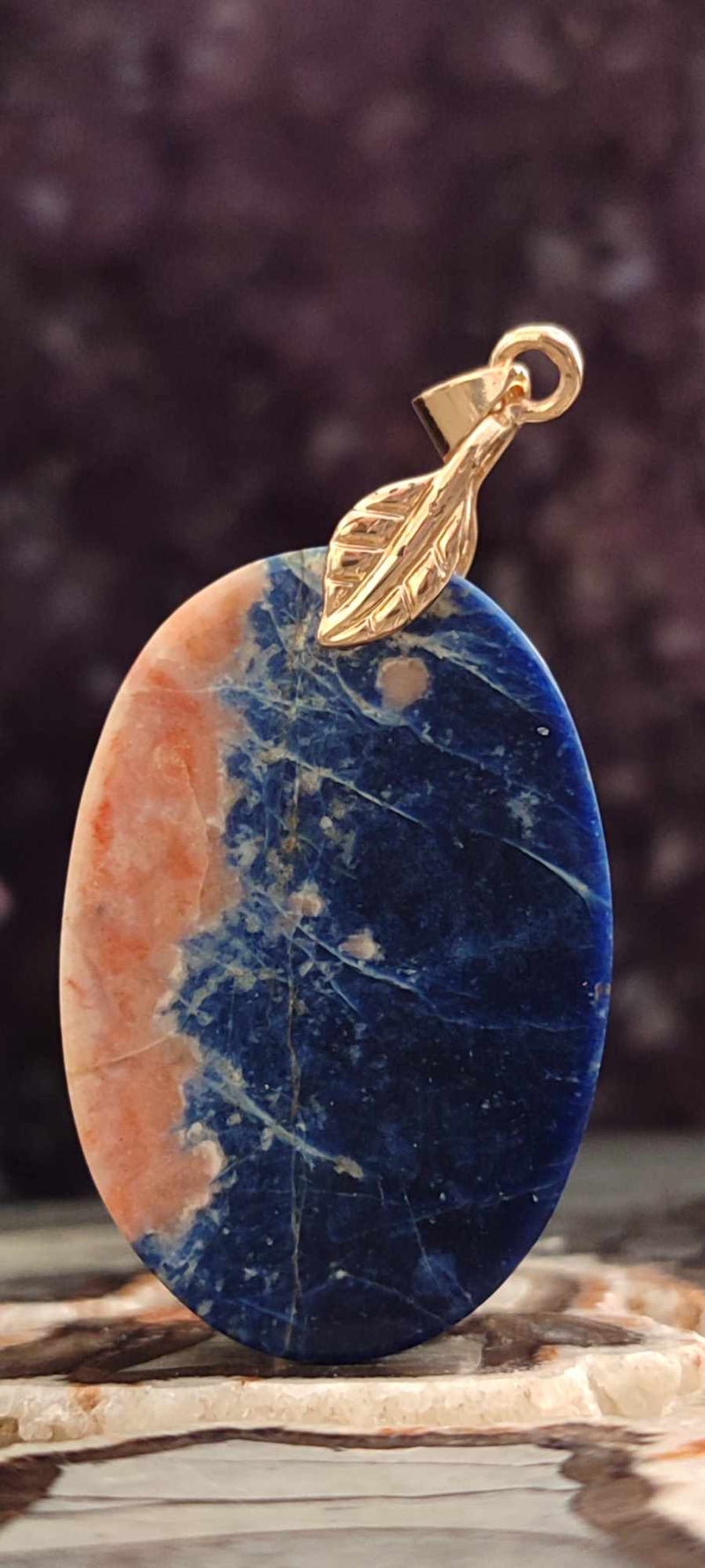 Carica immagine in Galleria Viewer, Sodalite coucher de soleil du brésil pendentif Grade A++++ &quot;Rare&quot; Sodalite coucher de soleil Sodalite/Calcite orange pendentif Dans la besace du p&#39;tit Poucet (Boutique Officielle)
