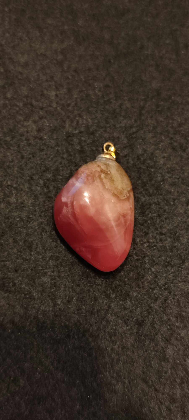 Load image into Gallery viewer, Rhodochrosite cristallisée du Pérou pendentif Grade &quot;Extra&quot; (fourni avec cordon) Rhodochrosite cristallisée du Pérou pendentif Grade &quot;Extra&quot; Dans la besace du p&#39;tit Poucet (Boutique Officielle)
