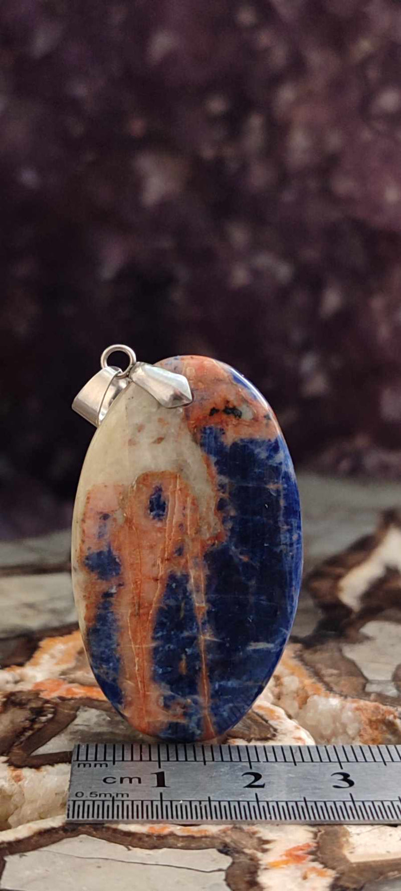 Carica immagine in Galleria Viewer, Sodalite coucher de soleil du Brésil pendentif Grade A++++ &quot;Rare&quot; Sodalite coucher de soleil Sodalite/Calcite orange pendentif Dans la besace du p&#39;tit Poucet (Boutique Officielle)
