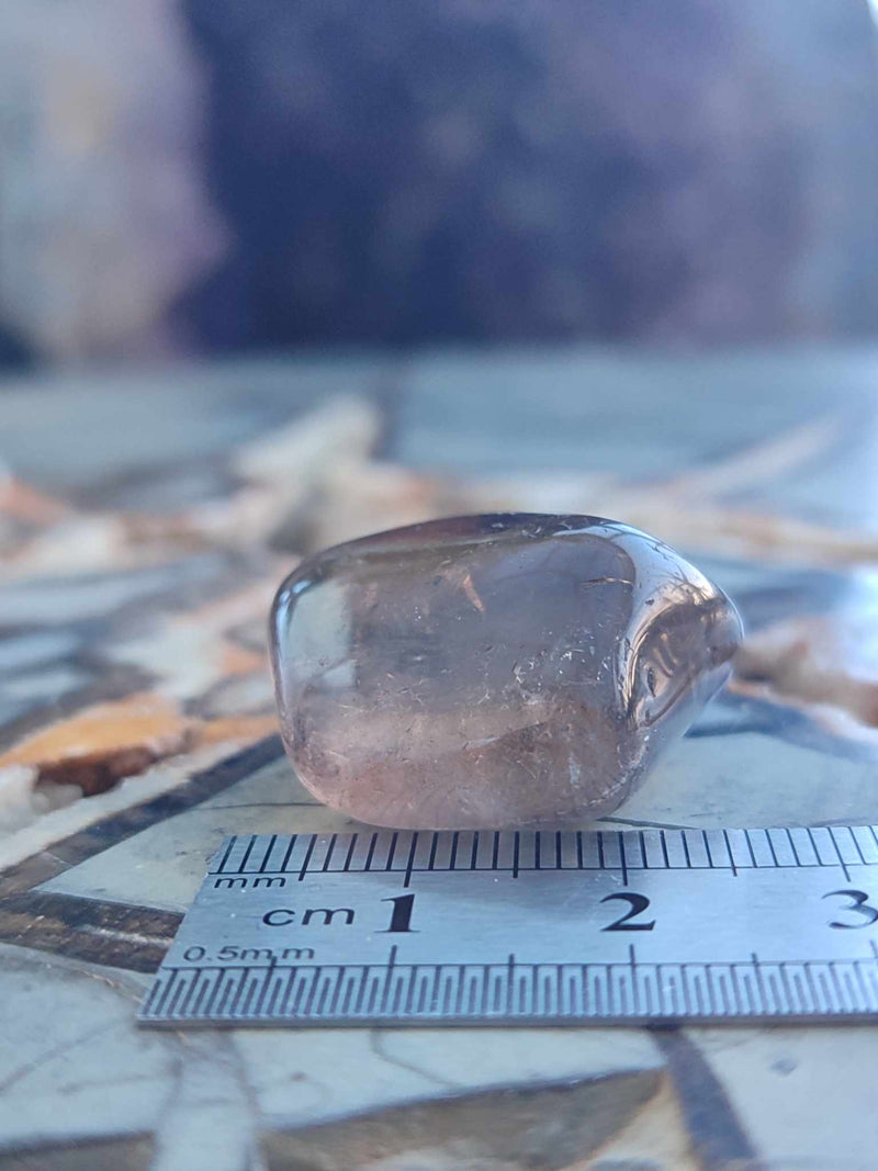 Cargue la imagen en el visor de la galería, Quartz fumé du Brésil pierre roulée Grade A++++ Quartz fumé du Brésil pierre roulée Dans la besace du p&#39;tit Poucet (Boutique Officielle)
