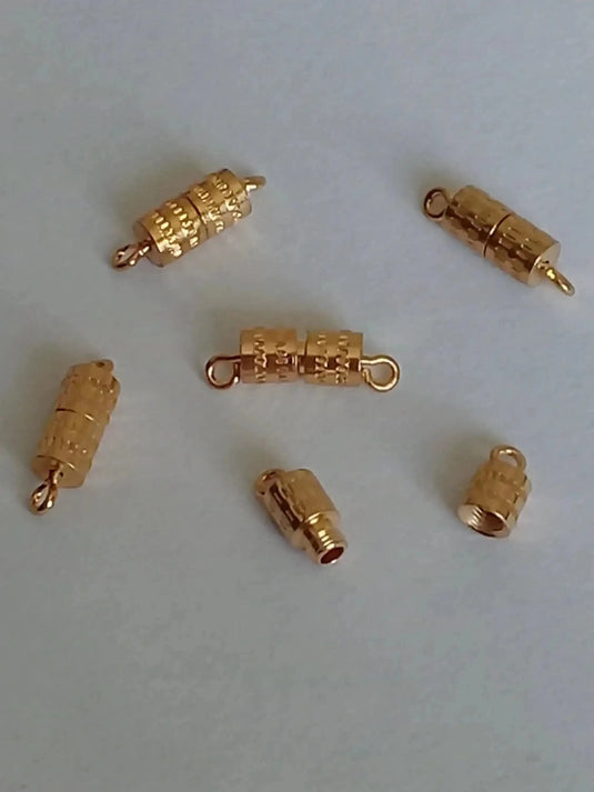 Accessoires fermoir à vis pour bracelets colliers pendentifs Divers coloris Prix à fermoir à l’unité Fermoirs à vis divers coloris