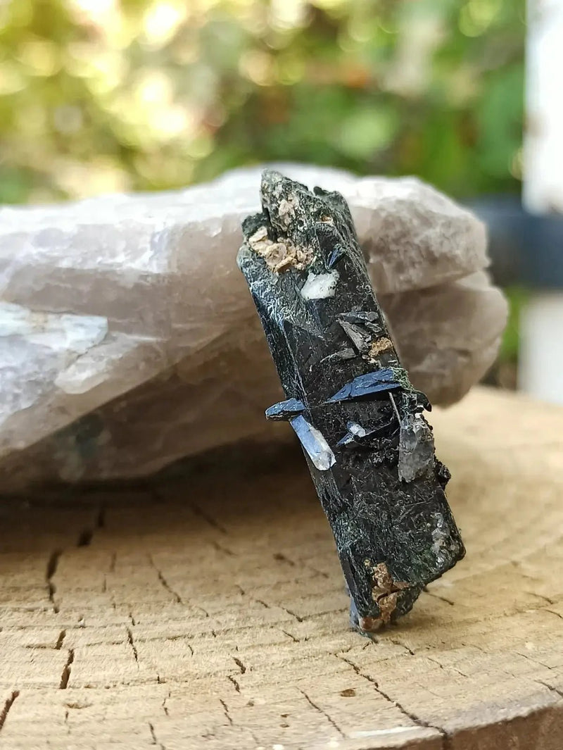 Chargez l'image dans la visionneuse de la galerie, Ægyrine N12 des Etats-Unis - Pierre brute - Grade Prémium - Ægyrine pierre brute
