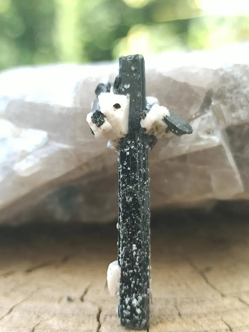 Chargez l'image dans la visionneuse de la galerie, Ægyrine N14 des Etats-Unis - Pierre brute - Grade Prémium - Ægyrine pierre brute
