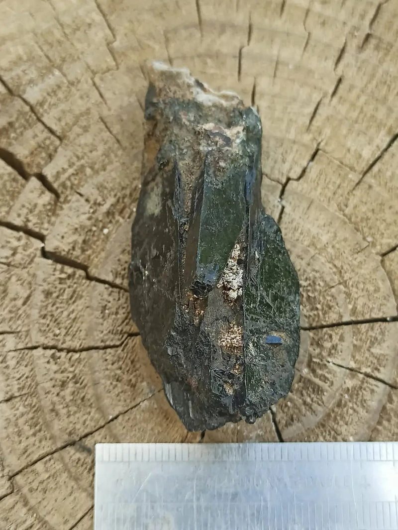 Load image into Gallery viewer, Ægyrine N15 des Etats-Unis - Pierre brute - Grade Prémium - Ægyrine pierre brute
