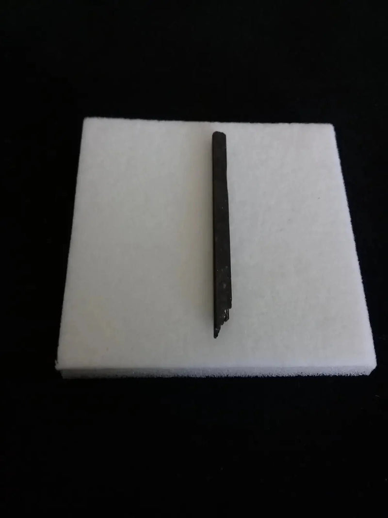 Chargez l'image dans la visionneuse de la galerie, Ægyrine N3 des Etats-Unis - Pierre brute - Grade Prémium - Ægyrine pierre brute
