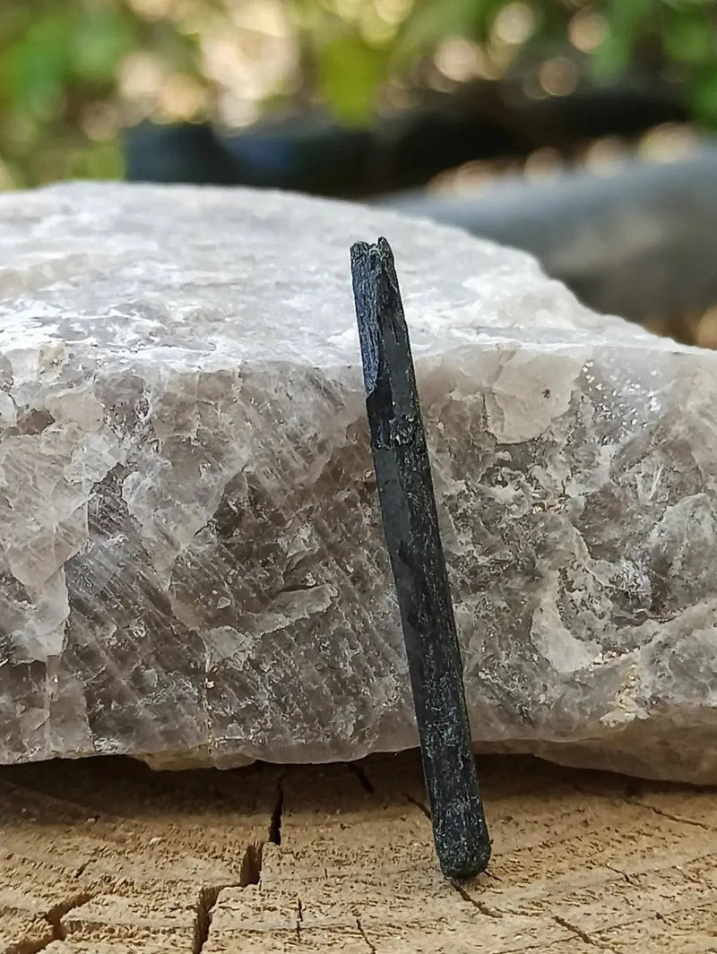 Load image into Gallery viewer, Ægyrine N4 des Etats-Unis - Pierre brute - Grade Prémium - Pierre brute
