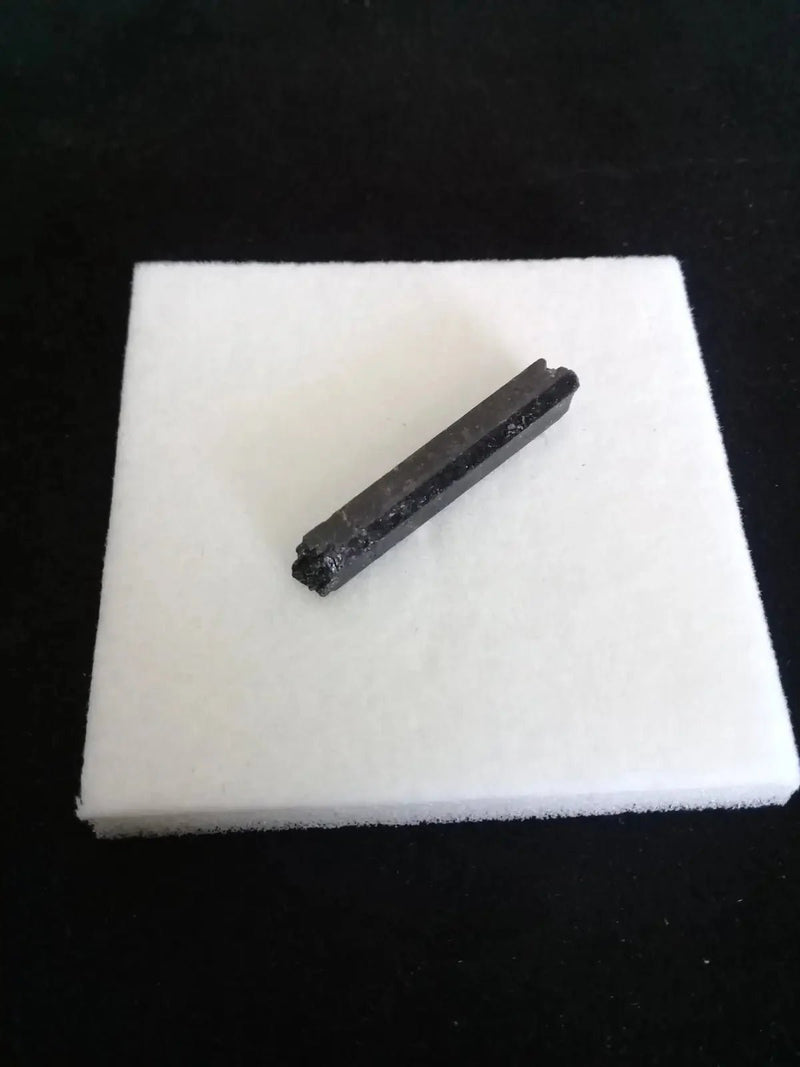 Chargez l'image dans la visionneuse de la galerie, Ægyrine N7 des Etats-Unis - Pierre brute - Grade Prémium - Ægyrine pierre brute
