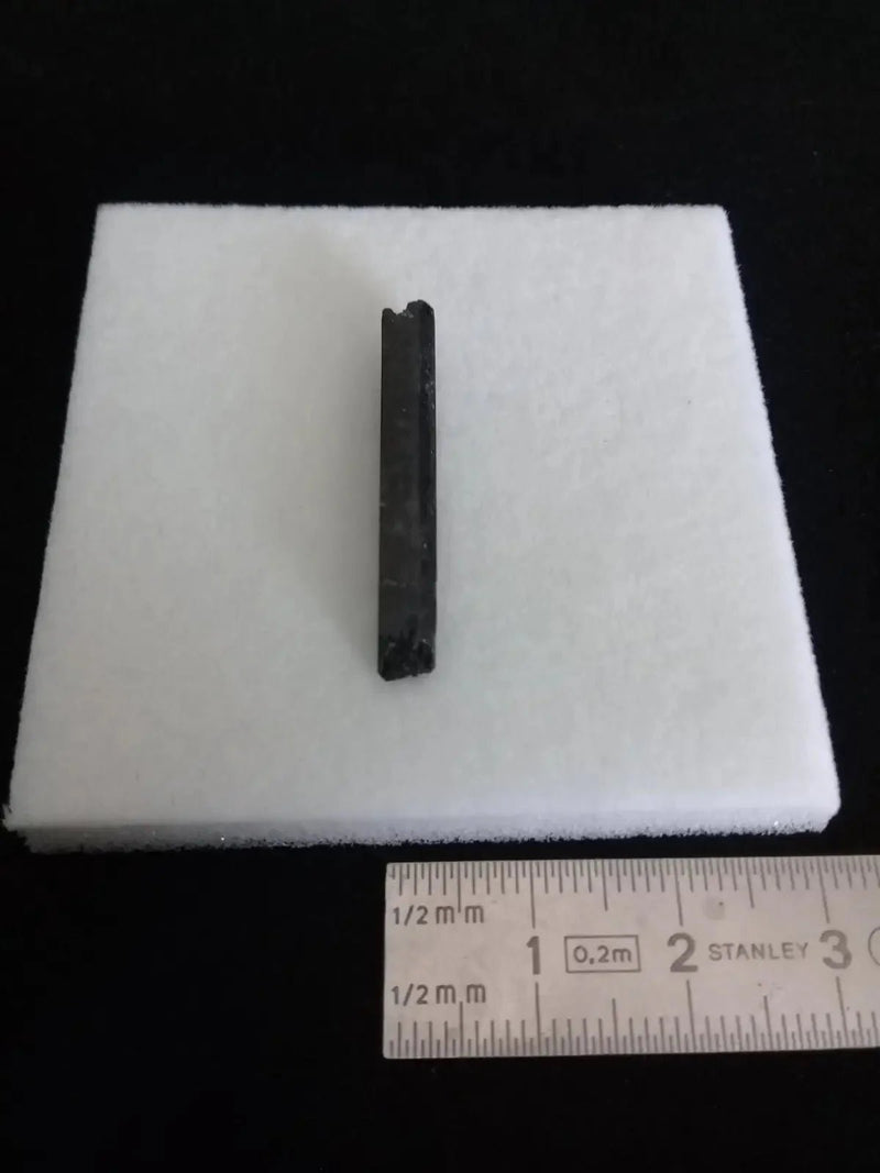 Chargez l'image dans la visionneuse de la galerie, Ægyrine N7 des Etats-Unis - Pierre brute - Grade Prémium - Ægyrine pierre brute
