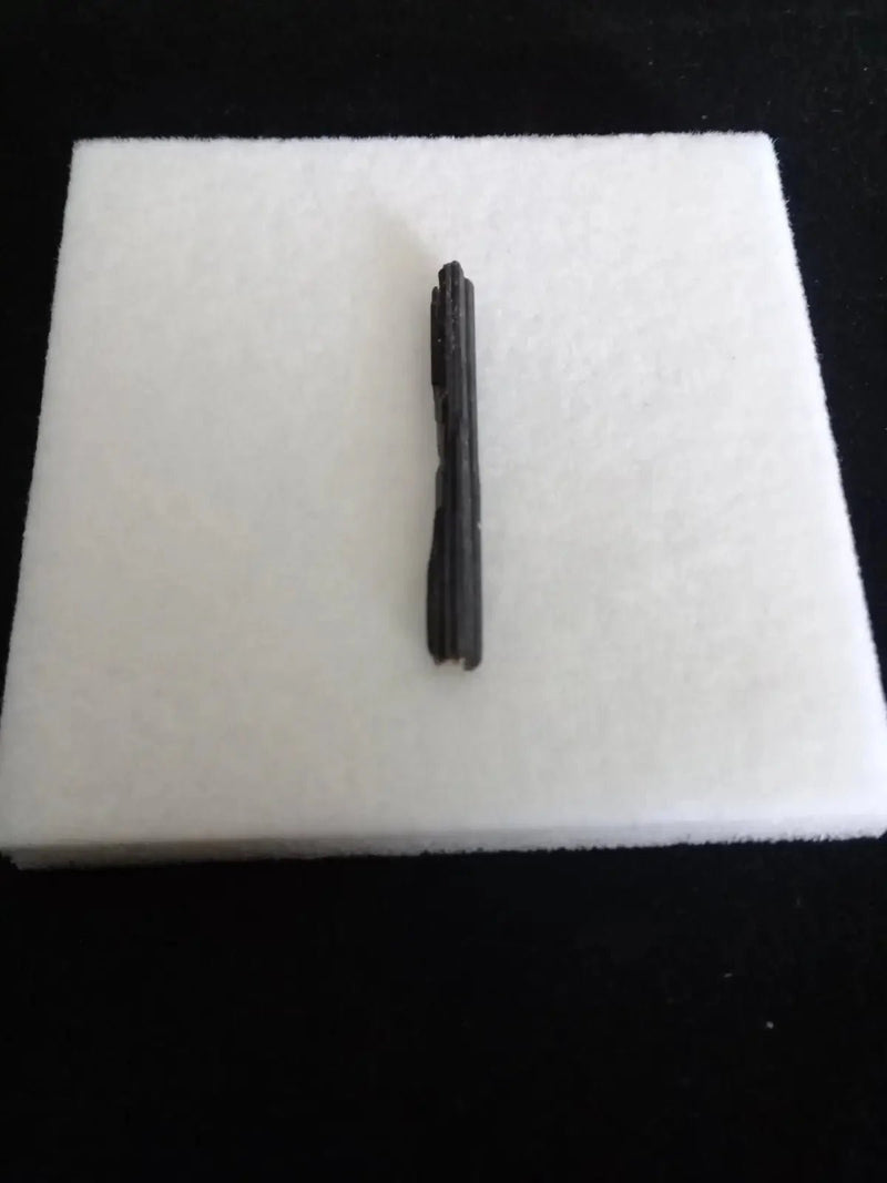 Chargez l'image dans la visionneuse de la galerie, Ægyrine N8 des Etats-Unis - Pierre brute - Grade Prémium - Ægyrine pierre brute
