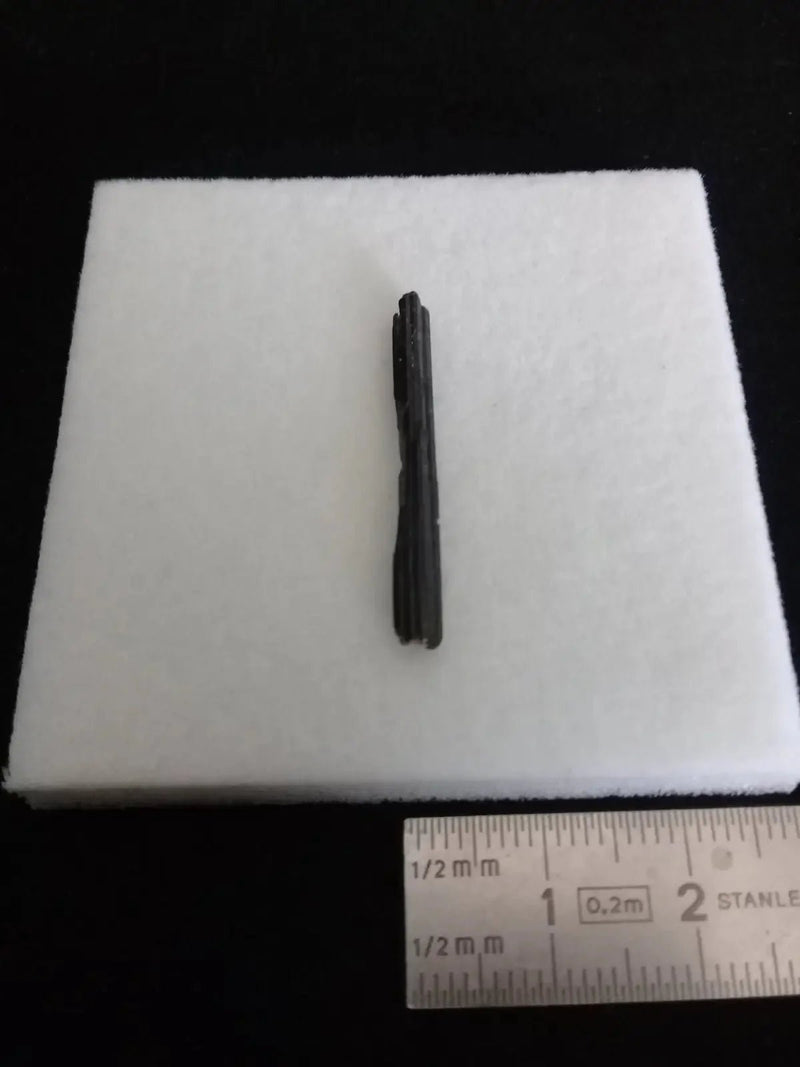 Chargez l'image dans la visionneuse de la galerie, Ægyrine N8 des Etats-Unis - Pierre brute - Grade Prémium - Ægyrine pierre brute
