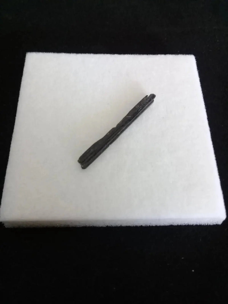 Chargez l'image dans la visionneuse de la galerie, Ægyrine N8 des Etats-Unis - Pierre brute - Grade Prémium - Ægyrine pierre brute
