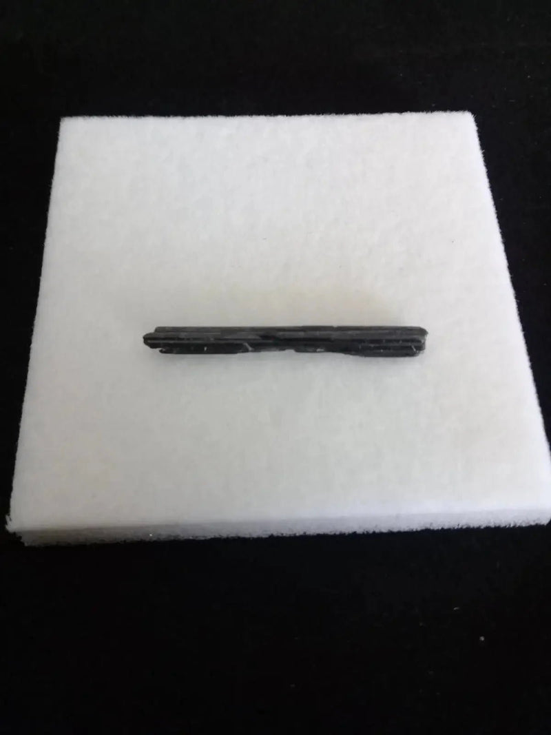 Chargez l'image dans la visionneuse de la galerie, Ægyrine N8 des Etats-Unis - Pierre brute - Grade Prémium - Ægyrine pierre brute
