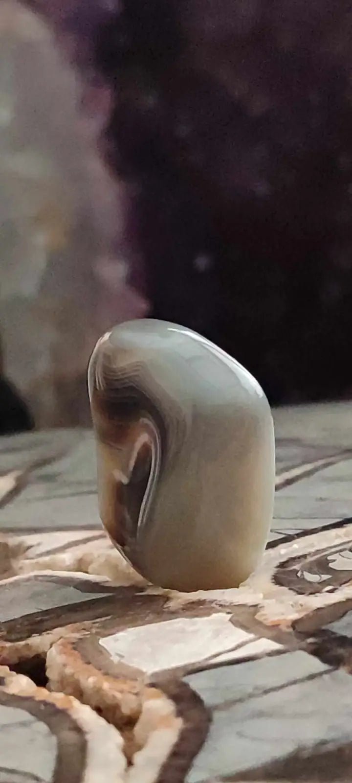 Chargez l&#39;image dans la visionneuse de la galerie, Agate du Botsawna Afrique pierre roulée Grade A++++ Agate du Botswana pierre roulée
