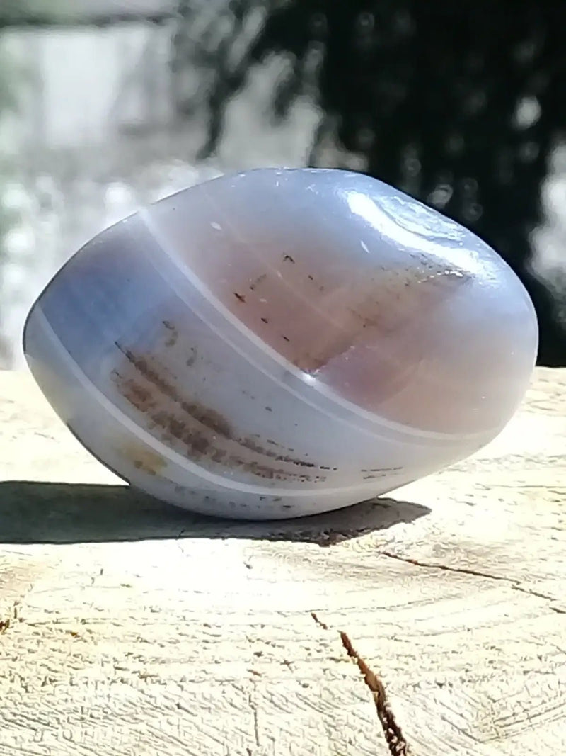 Chargez l&#39;image dans la visionneuse de la galerie, Agate du Botswana Afrique pierre roulée Grade A++++ Agate du Botswana pierre roulée
