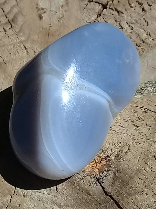 Agate du Botswana Grade A ++++ pierre roulée Agate du Botswana pierre roulée Dans la besace du p'tit Poucet...   