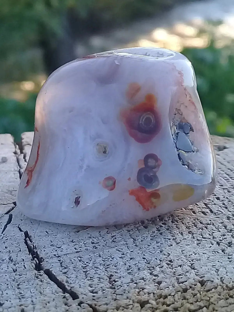 Load image into Gallery viewer, Agate flamme (RARE) pierre roulée Grade A ++++ Agate de feu pierre roulée
