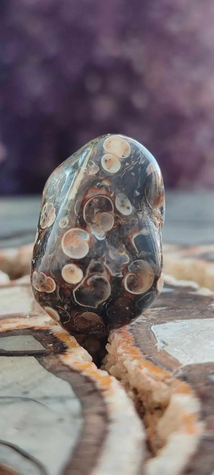 Chargez l&#39;image dans la visionneuse de la galerie, Agate Turitelle d’Urtuguay pierre roulée Grade A++++ Agate Turitelle pierre roulée
