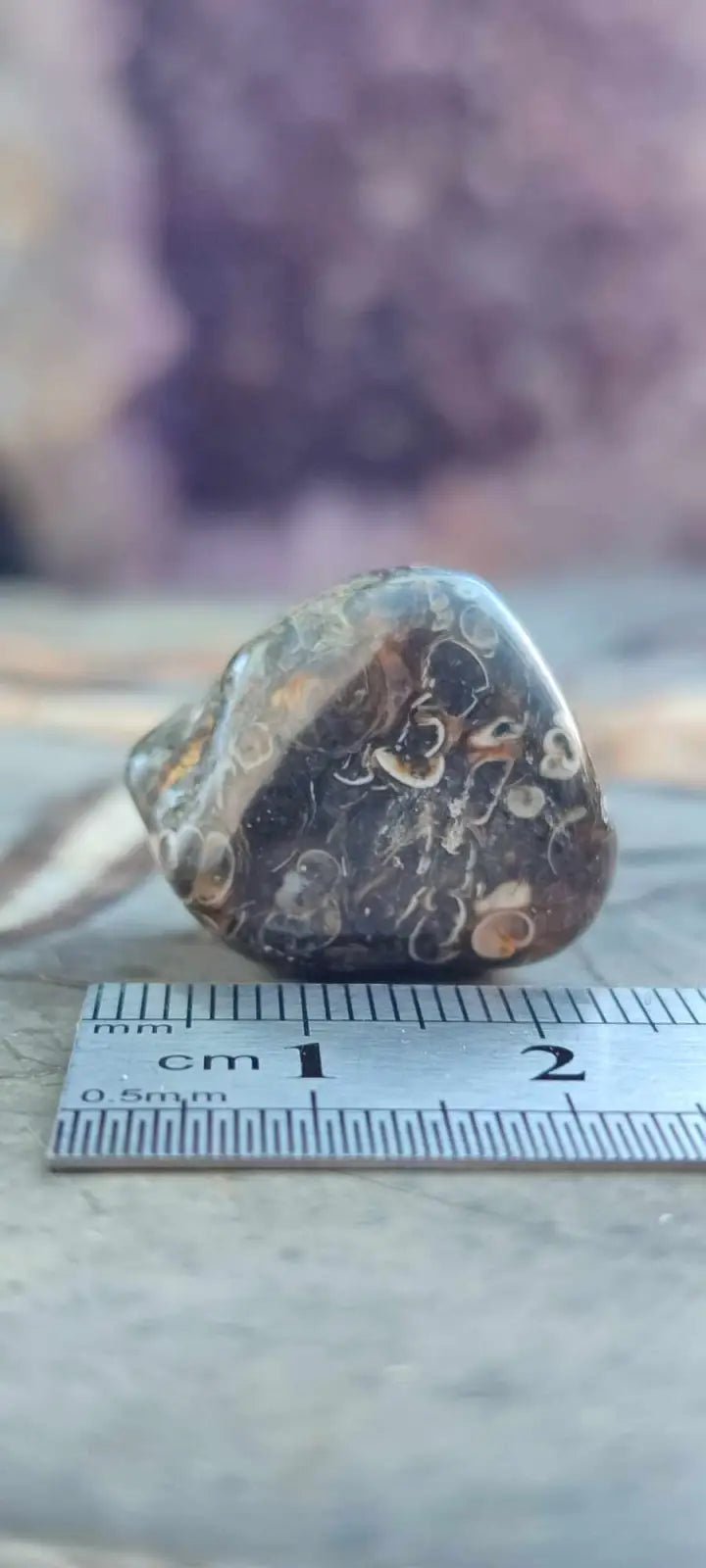Chargez l&#39;image dans la visionneuse de la galerie, Agate Turitelle d’Uruguay pierre roulée Grade A++++ Agate Turitelle pierre roulée
