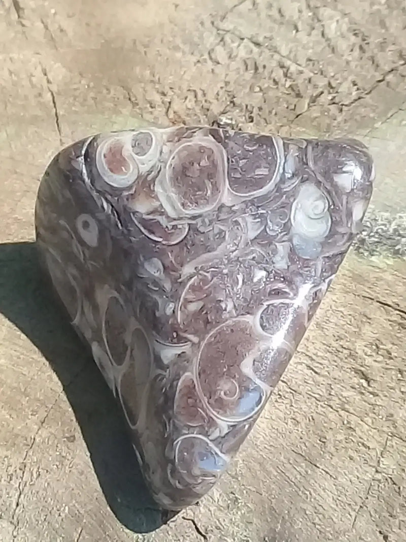 Chargez l&#39;image dans la visionneuse de la galerie, Agate Turitelle d’Uruguay pierre roulée Grade A++++ Agate Turitelle pierre roulée
