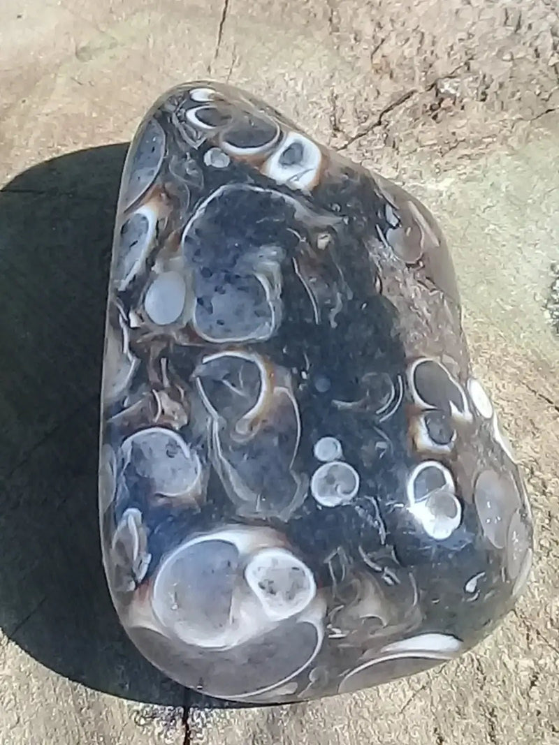 Chargez l&#39;image dans la visionneuse de la galerie, Agate Turitelle d’Uruguay pierre roulée Grade A++++ Agate Turitelle pierre roulée

