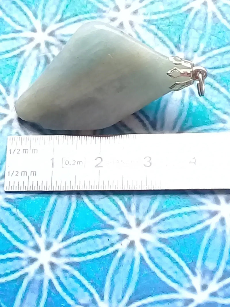 Load image into Gallery viewer, Aigue-Marine pendentif Grade A +++ (Fourni avec cordon) Aigue-Marine pendentif
