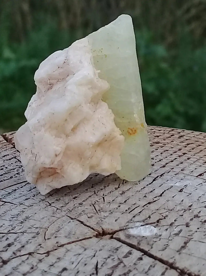 Load image into Gallery viewer, Aigue marine pierre brute Grade A ++++ Aigue-Marine pierre brute
