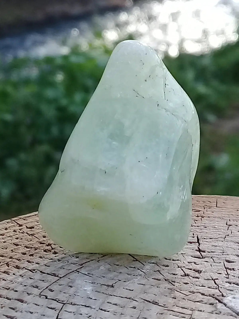 Load image into Gallery viewer, Aigue marine pierre roulée Grade A ++++ Aigue-Marine pierre roulée
