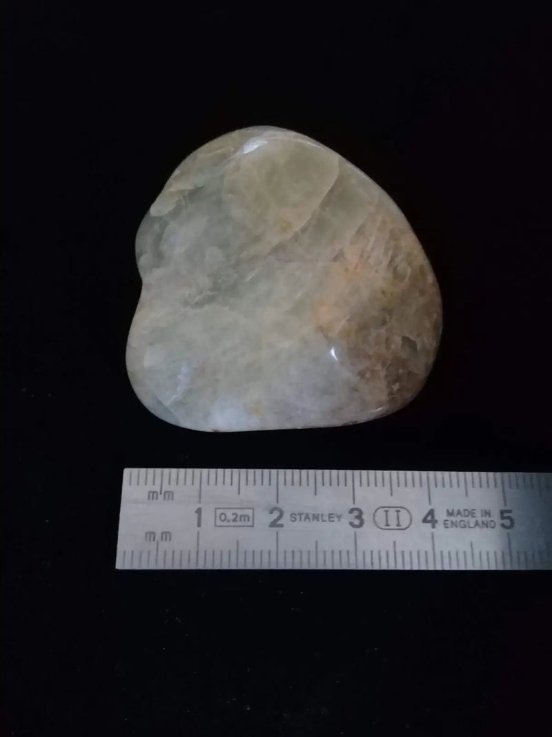 Load image into Gallery viewer, Aigue marine pierre roulée Grade A ++++ Aigue-Marine pierre roulée
