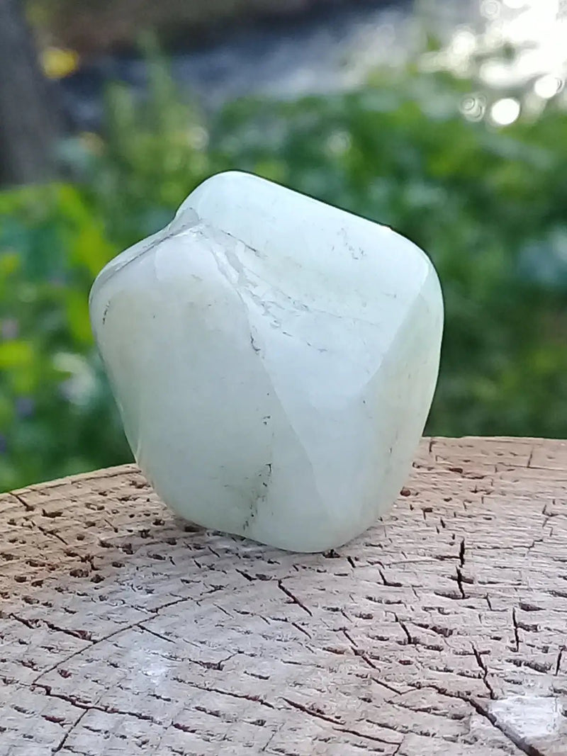 Load image into Gallery viewer, Aigue marine pierre roulée Grade A ++++ Aigue-Marine pierre roulée
