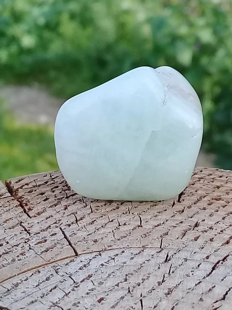 Load image into Gallery viewer, Aigue marine pierre roulée Grade A ++++ Aigue-Marine pierre roulée
