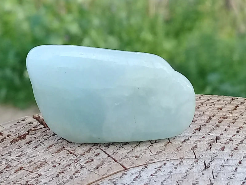 Load image into Gallery viewer, Aigue-Marine pierre roulée Grade A +++ Aigue-Marine pierre roulée
