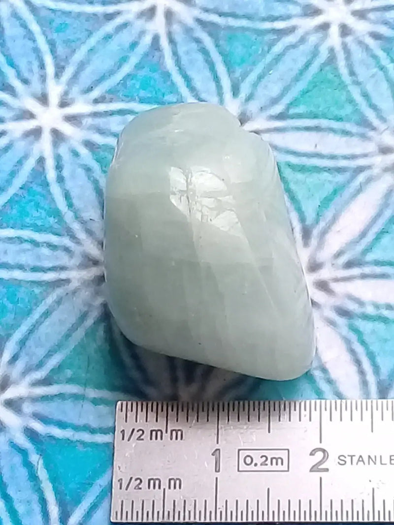 Load image into Gallery viewer, Aigue-Marine pierre roulée Grade A +++ Aigue-Marine pierre roulée
