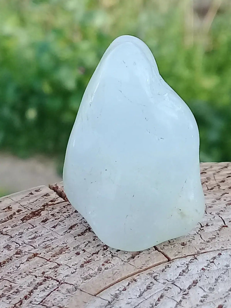 Load image into Gallery viewer, Aigue Marine pierre roulée Grade A +++ Aigue-Marine pierre roulée
