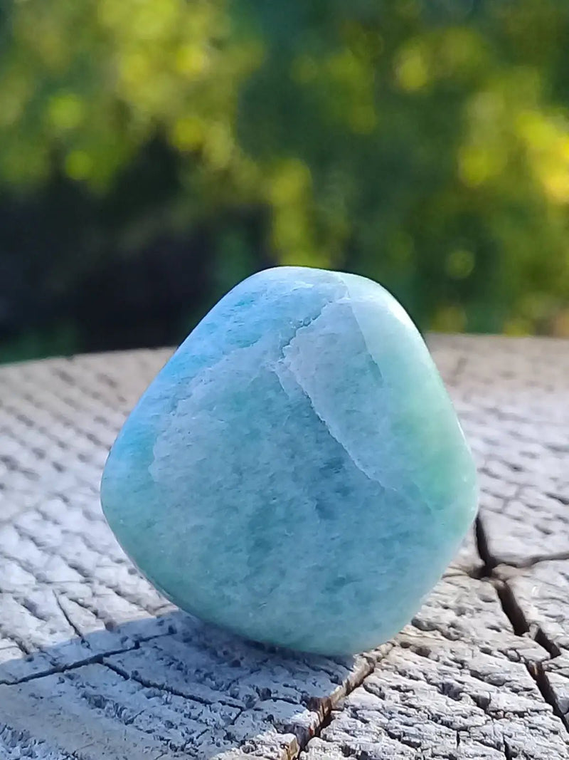 Chargez l'image dans la visionneuse de la galerie, Amazonite du Brésil pierre roulée Grade A++++ Amazonite du Brésil pierre roulée
