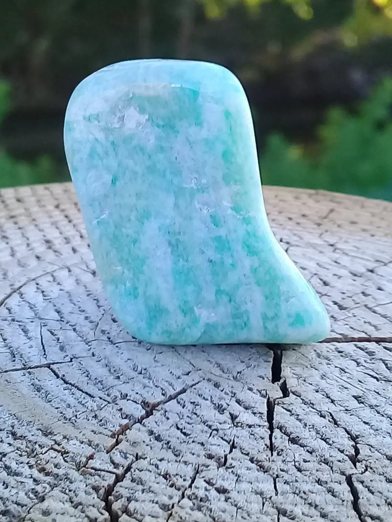 Chargez l'image dans la visionneuse de la galerie, Amazonite du Brésil pierre roulée Grade A++++ Amazonite du Brésil pierre roulée
