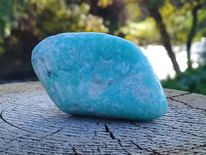 Chargez l'image dans la visionneuse de la galerie, Amazonite du Brésil pierre roulée Grade A++++ Amazonite du Brésil pierre roulée
