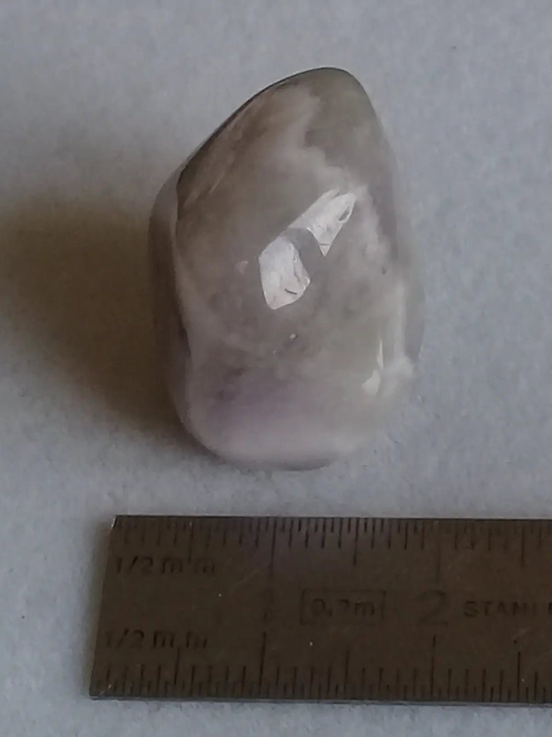 Load image into Gallery viewer, Amegreen ou Prasiolite Améthsye pierre roulée Grade A ++++ Amegreen ou Prasiolite Améthyste
