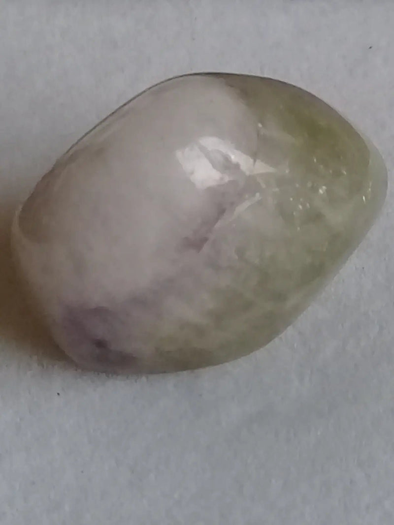 Chargez l&#39;image dans la visionneuse de la galerie, Amegreen ou Prasiolite Améthyste pierre roulée Grade A ++++ Amegreen ou Prasiolite Améthyste
