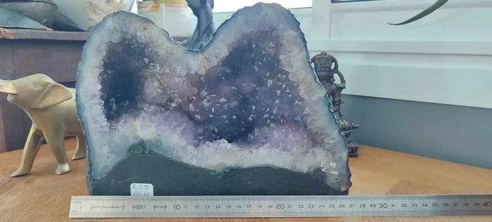 Améthyste du Brésil - Géode - Grade Prémium - Dim en cm: 20 x 26 x 14/ 6.900kg Géode d’Améthyste du Brésil