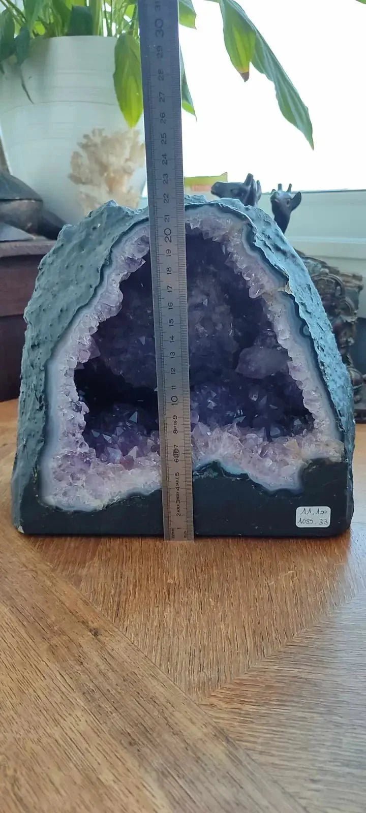 Load image into Gallery viewer, Améthyste du Brésil - Géode - Grade Prémium - Dim en cm: 23 x 24 x 20/ 11.100kg Géode d’Améthyste du Brésil
